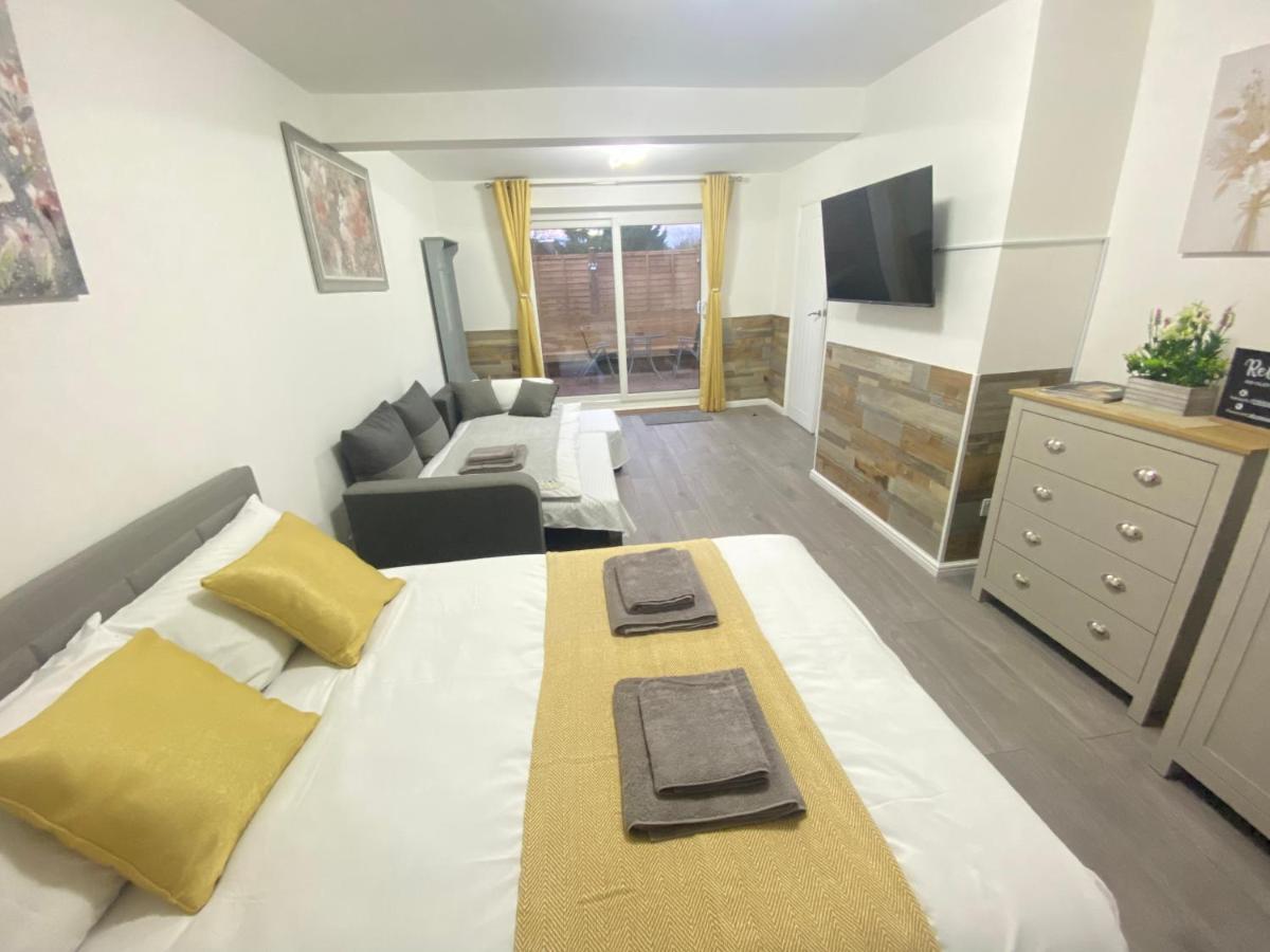 Gatwick Studio Horley Kültér fotó